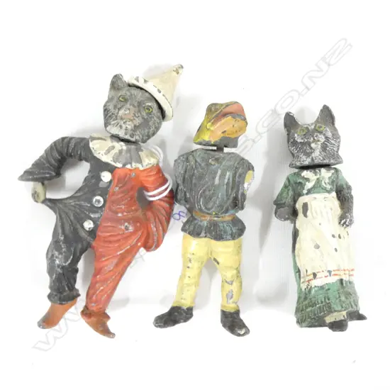 CAST IRON FIGURES - 2 CATS & ONE FROG - MOVING HEADS - TALLEST 100MM